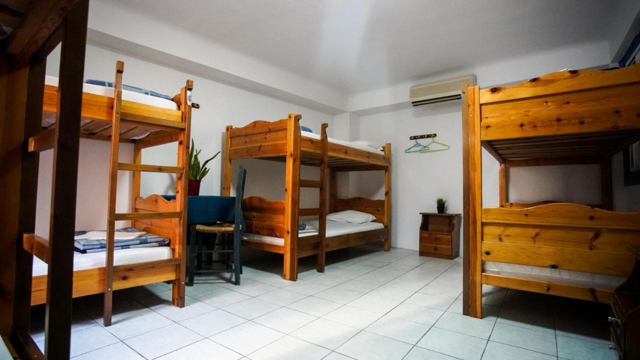 The Student & Travellers Inn Athén Kültér fotó
