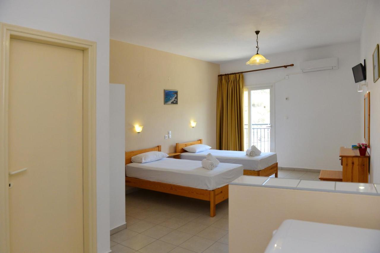 The Student & Travellers Inn Athén Kültér fotó